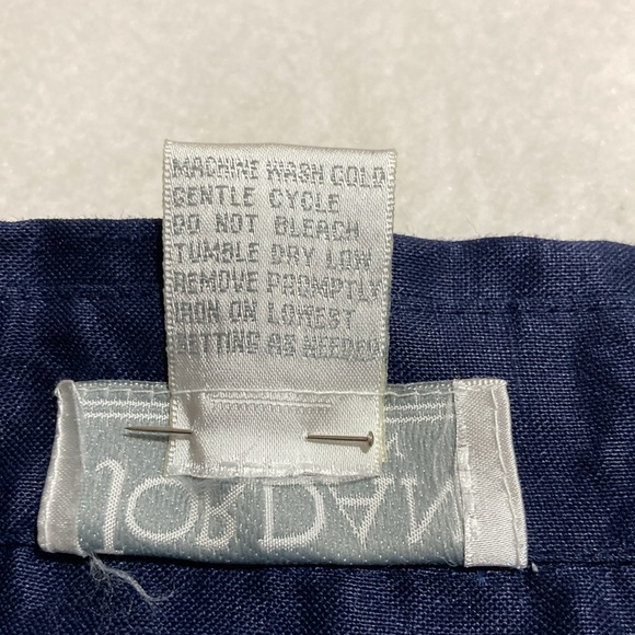 Women’s plus-size linen tunic - Picture 6 of 6